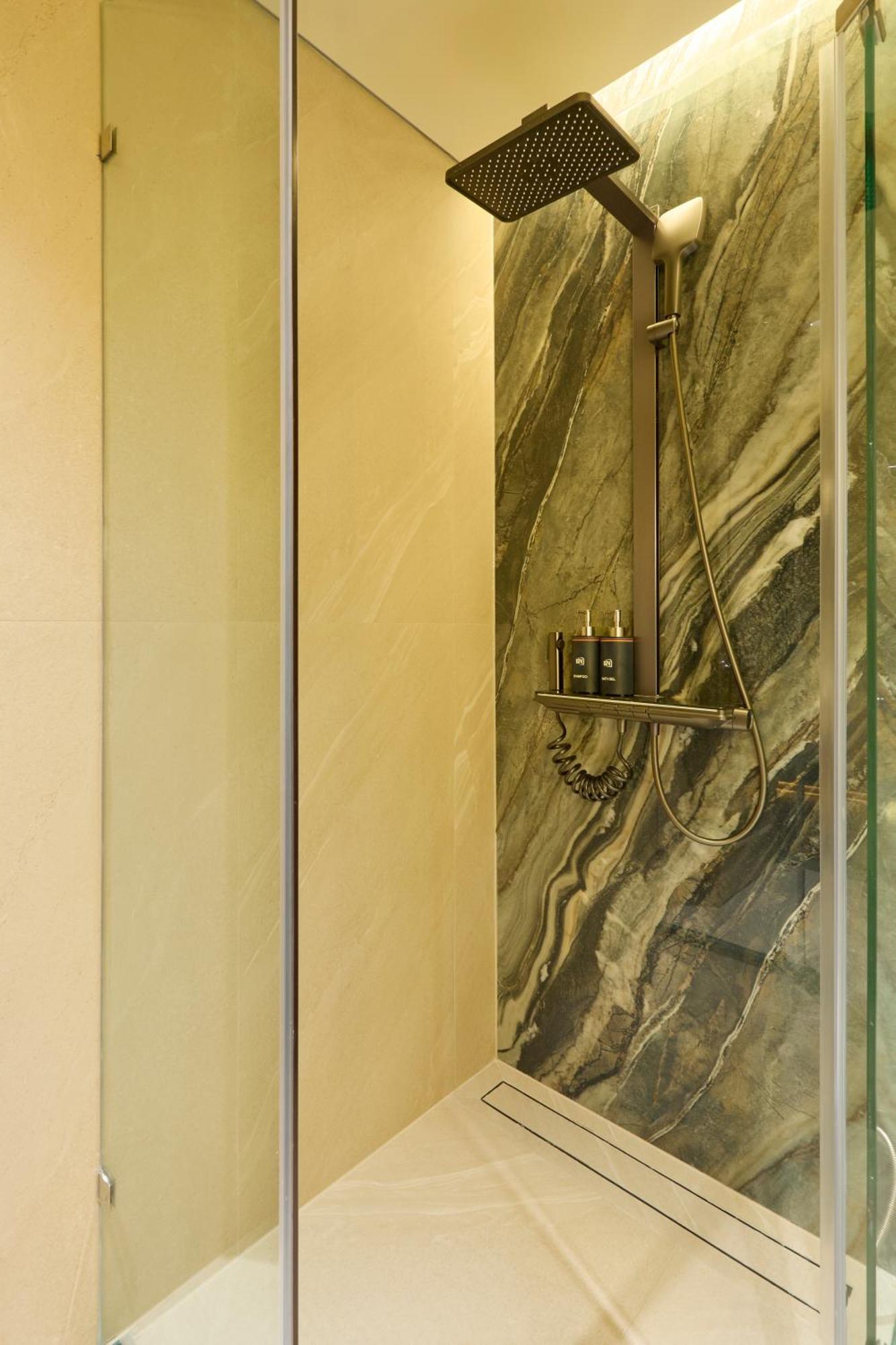 Kin Hotel Ly Tu Trong Ho Chi Minh City Exterior photo
